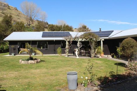 Photo of property in Hedgeley Road, Eskdale, Napier, 4182