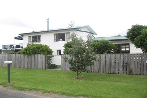 Photo of property in 9 Taupo Bay Road, Taupo Bay, Mangonui, 0494