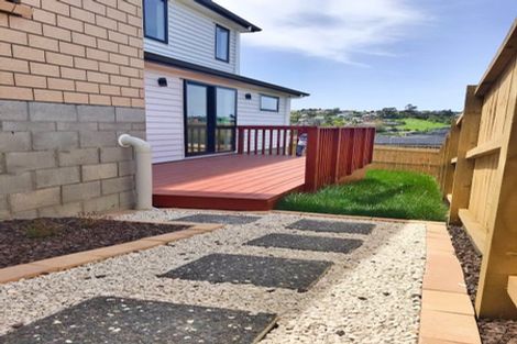 Photo of property in 38 Rathmullen Place, Pinehill, Auckland, 0632