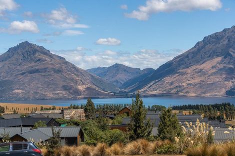 Photo of property in 13 Hackett Road, Jacks Point, Queenstown, 9371