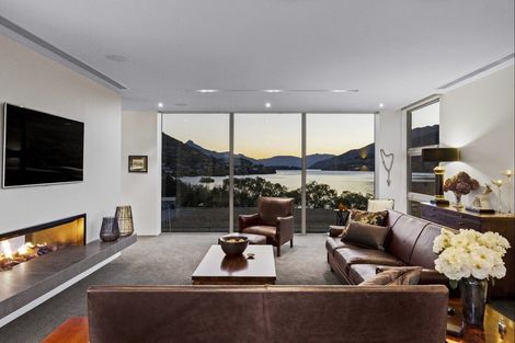 Photo of property in 48 Lake Avenue, Frankton, Queenstown, 9300