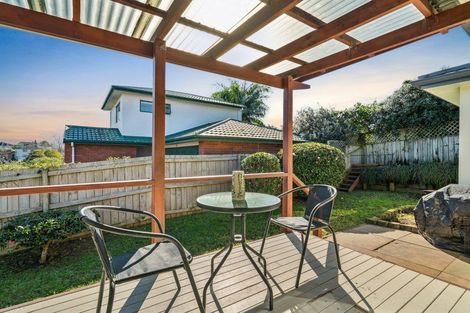 Photo of property in 72l Seabrook Avenue, New Lynn, Auckland, 0600