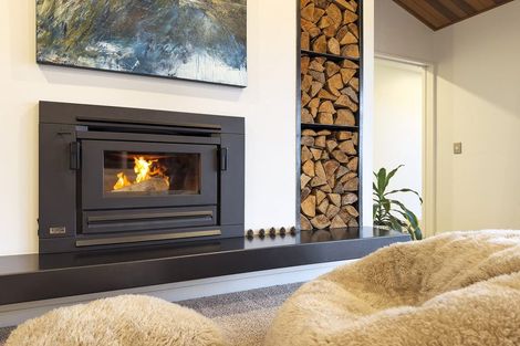 Photo of property in 6a Kinross Lane, Jacks Point, Queenstown, 9371