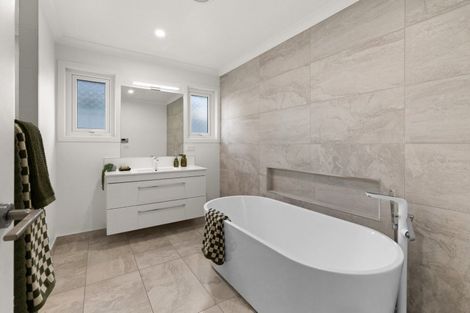 Photo of property in 54 Whakatomo Place, Havelock North, 4130
