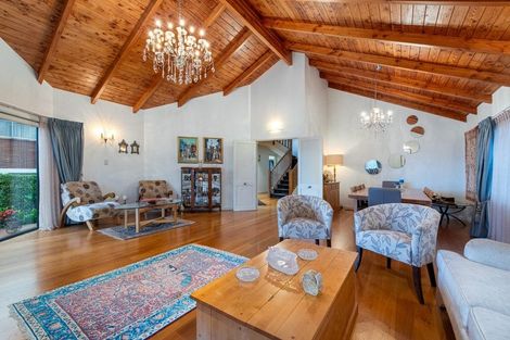 Photo of property in 10 Kowhai Road, Campbells Bay, Auckland, 0630