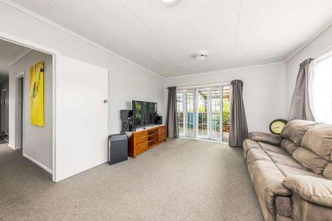 Photo of property in 1/5 Red Hill Road, Red Hill, Papakura, 2110