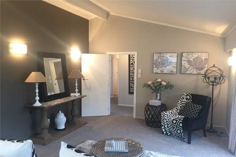 Photo of property in 37 Mountbatten Avenue, Hillcrest, Auckland, 0627