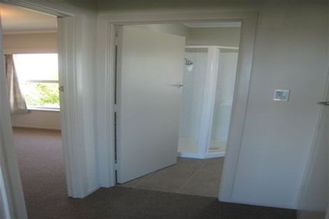 Photo of property in 2/84 Jutland Road, Hauraki, Auckland, 0622