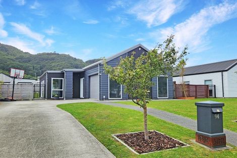 Photo of property in 94 Moohan Street, Wainuiomata, Lower Hutt, 5014