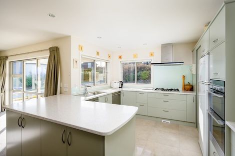 Photo of property in 2 Island View Place, Wanaka, 9305