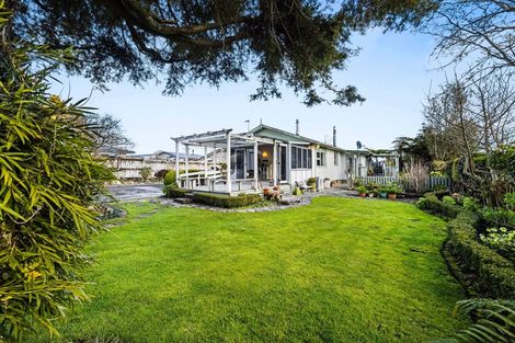 Photo of property in 15 Pukatea Street, Inglewood, 4330