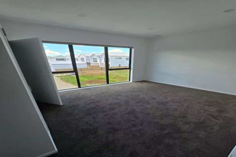 Photo of property in 33a Burberry Road, Karaka, Papakura, 2578