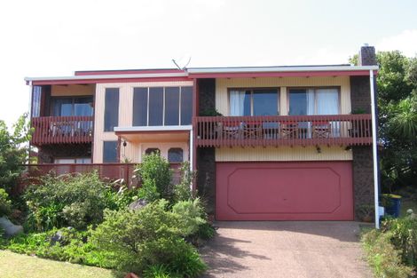 Photo of property in 44 Hadfield Street, Beach Haven, Auckland, 0626