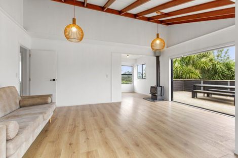 Photo of property in 11 East Street, Raglan, 3225