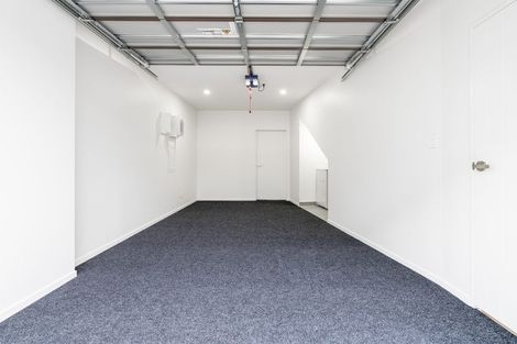 Photo of property in 6/2 Flaunty Place, West Harbour, Auckland, 0618