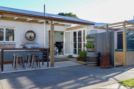 Photo of property in 15 Te Mome Road, Alicetown, Lower Hutt, 5010