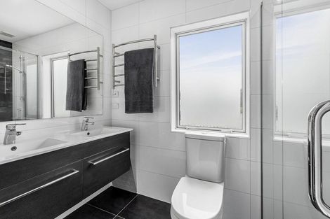 Photo of property in 152 Endeavour Drive, Whitby, Porirua, 5024