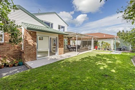 Photo of property in 26 Bundoran Way, Pinehill, Auckland, 0632