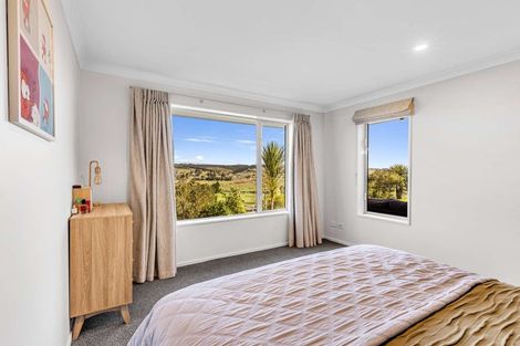 Photo of property in 32 Katania Heights, Brightwater, 7022