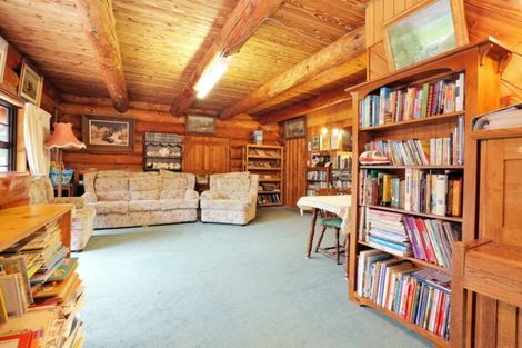 Photo of property in 15 Douglas Street, Winton, 9720