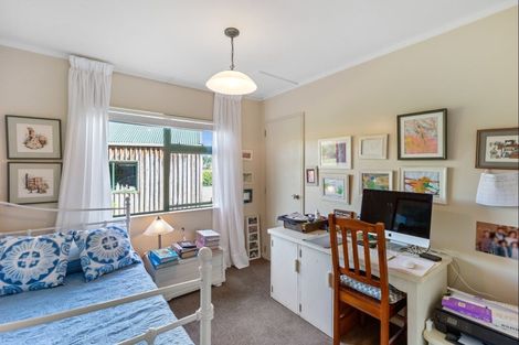 Photo of property in 389 Tararua Road, Levin, 5571