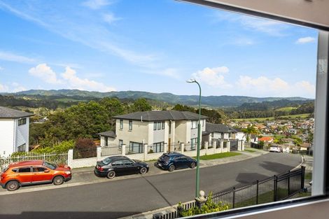 Photo of property in 75 San Valentino Drive, Henderson, Auckland, 0612