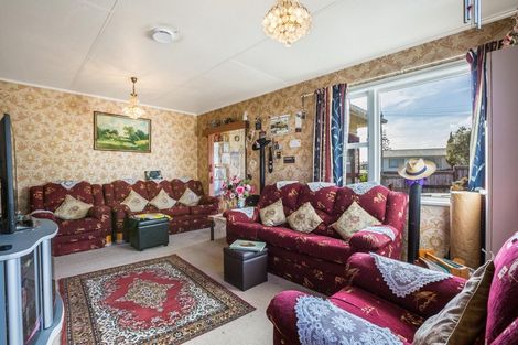 Photo of property in 79 Driver Crescent, Cannons Creek, Porirua, 5024