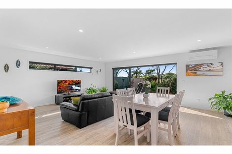 Photo of property in 10 Spinnaker Lane, Mangawhai, 0505