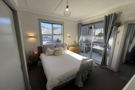 Photo of property in 98 Riddiford Street, Newtown, Wellington, 6021