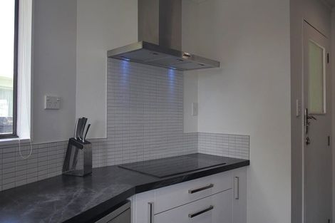 Photo of property in 3 Apollo Parade, Milson, Palmerston North, 4414