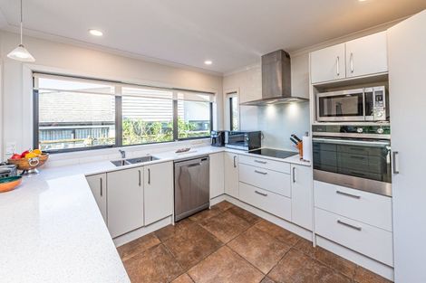 Photo of property in Caversham Park, 2/2 Caversham Road, Westmere, Whanganui, 4501