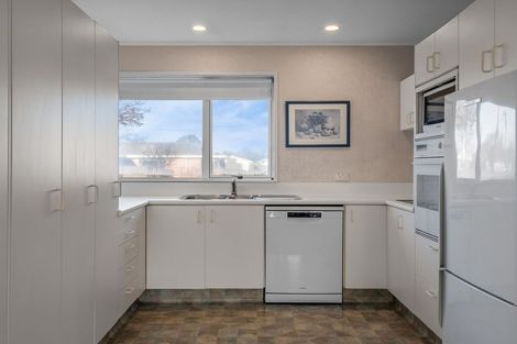 Photo of property in 22 Rossiter Avenue, Redwood, Christchurch, 8051