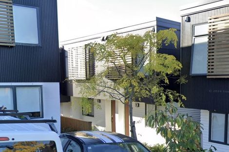 Photo of property in 18 Mokopiko Court, Beach Haven, Auckland, 0626