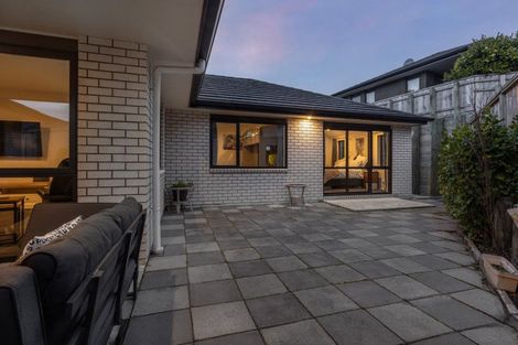 Photo of property in 14 Schooner Drive, Whitby, Porirua, 5024