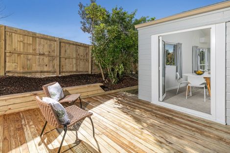 Photo of property in 10d Shiloh Way, Greenhithe, 0632