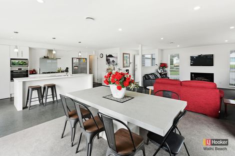 Photo of property in 15 Browns Drive, Waihi Beach, 3611