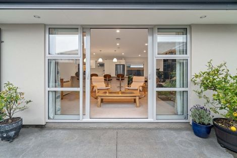 Photo of property in 9 Robalan Close, Halswell, Christchurch, 8025