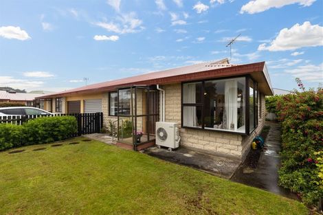 Photo of property in 2/4 Convoy Street, New Brighton, Christchurch, 8083