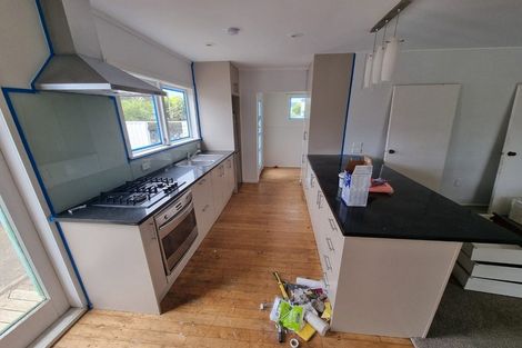 Photo of property in 30 Laureston Avenue, Papatoetoe, Auckland, 2025