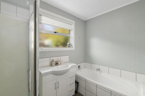 Photo of property in 29 Huia Street, Waikanae, 5036