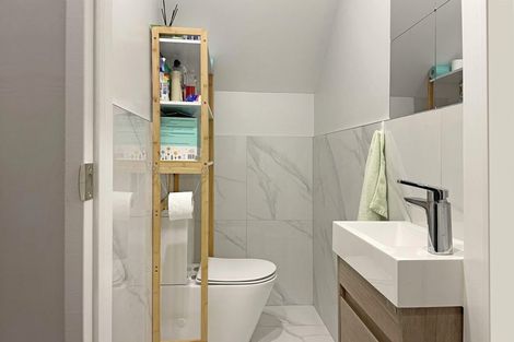 Photo of property in 32e Albrecht Avenue, Mount Roskill, Auckland, 1041