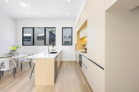 Photo of property in 40a Powrie Street, Glenfield, Auckland, 0629