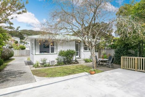 Photo of property in 3 Ranelagh Terrace, Karori, Wellington, 6012
