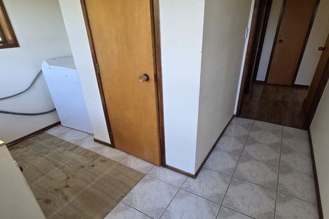 Photo of property in 13 Charles Dickens Drive, Mellons Bay, Auckland, 2014
