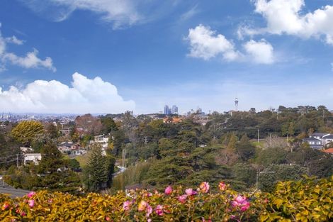 Photo of property in 8 Cashmere Place, Glenfield, Auckland, 0629