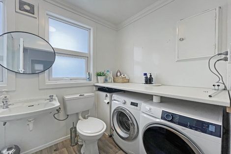 Photo of property in 1 Aurora Street, Petone, Lower Hutt, 5012