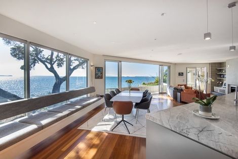 Photo of property in 67 Rothesay Bay Road, Rothesay Bay, Auckland, 0630
