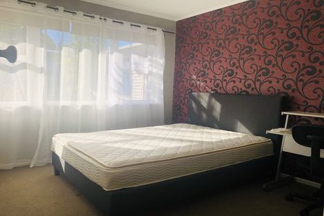 Photo of property in 39 Becroft Drive, Forrest Hill, Auckland, 0620