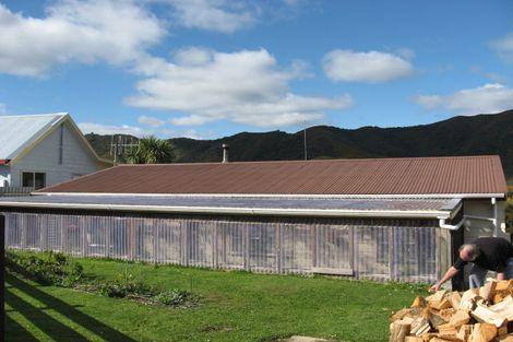 Photo of property in 22 Newburn Grove, Wainuiomata, Lower Hutt, 5014