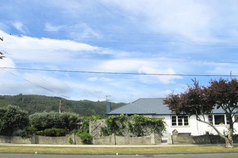 Photo of property in 93 Miro Street, Trentham, Upper Hutt, 5018